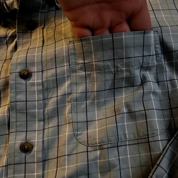 L.L. Bean Men's Wrinkle Resistant Button-Down Shirt - Size L - Blue Plaid - Picture 4 of 6